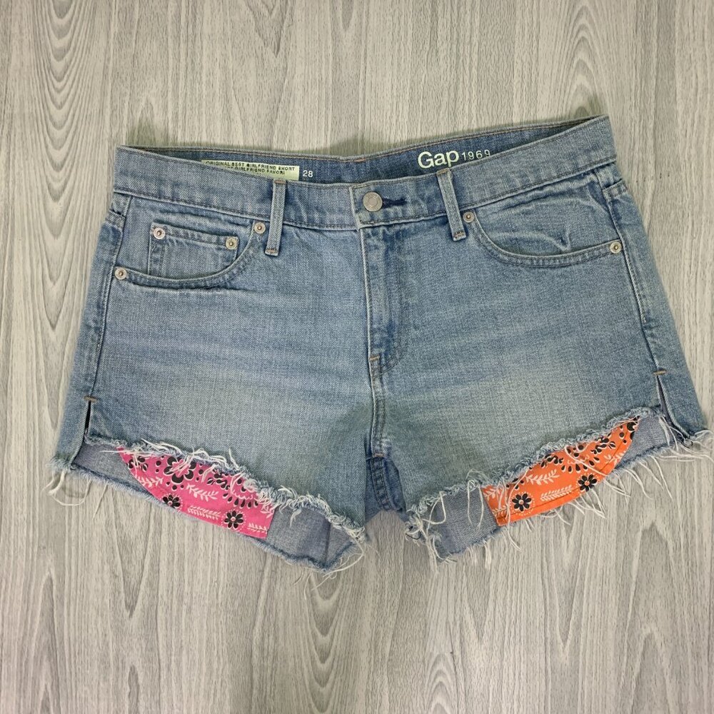 Gap Original 1969 Best Girlfriend Exposed Pocket Jean Shorts